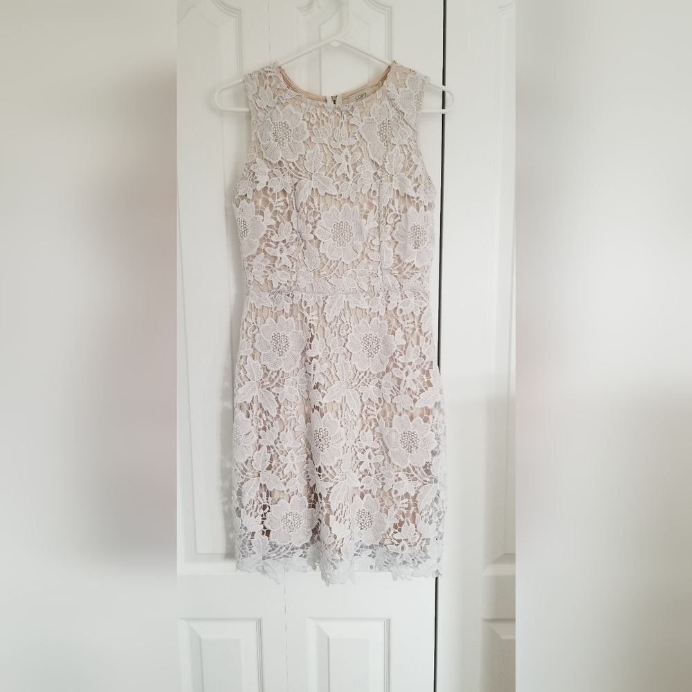 Ann Taylor LOFT beautiful dress
